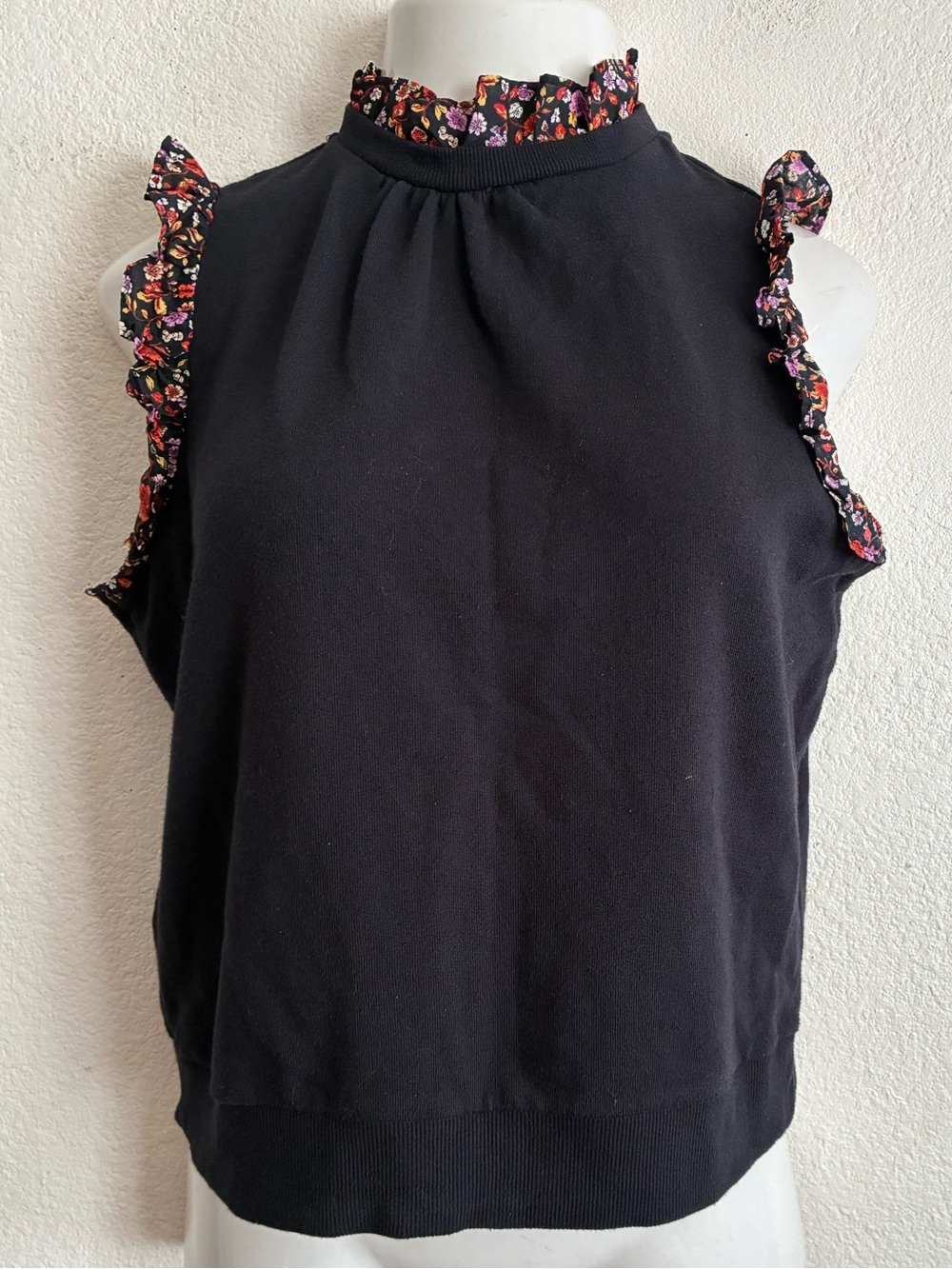 Who What Wear Black Vest Tank with Floral Ruffle Trim M